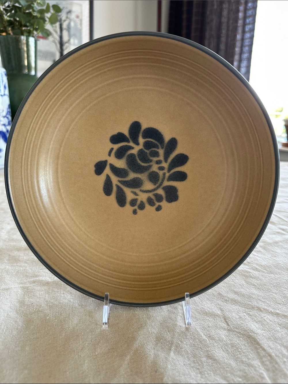 Pfaltzgraff Folk Art vegetable bowl